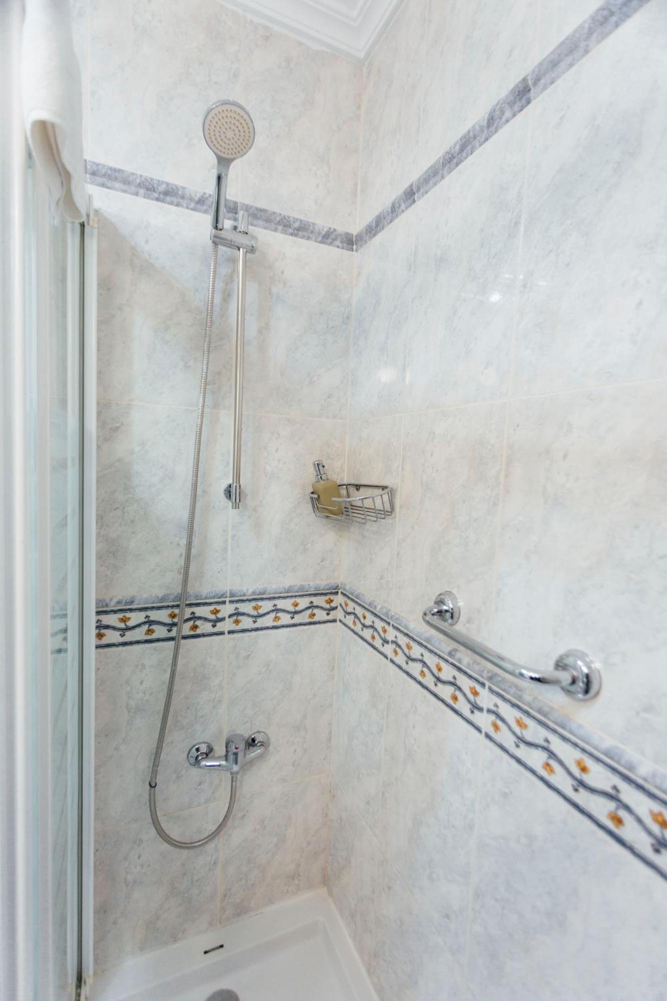 Stunning And Colorful- 4Bd 2Bth- Santa Cruz Lägenhet Sevilla Exteriör bild